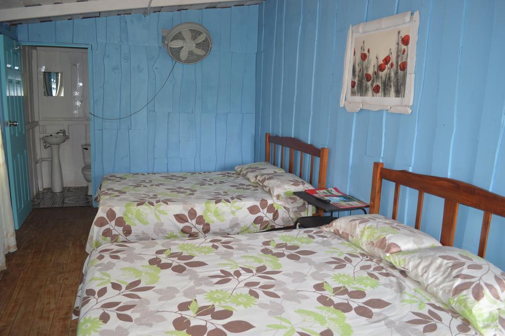 La Ballena Roja Guest House And Cafe Uvita Δωμάτιο φωτογραφία